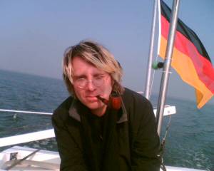 ich_pipesmoking_on_aboat